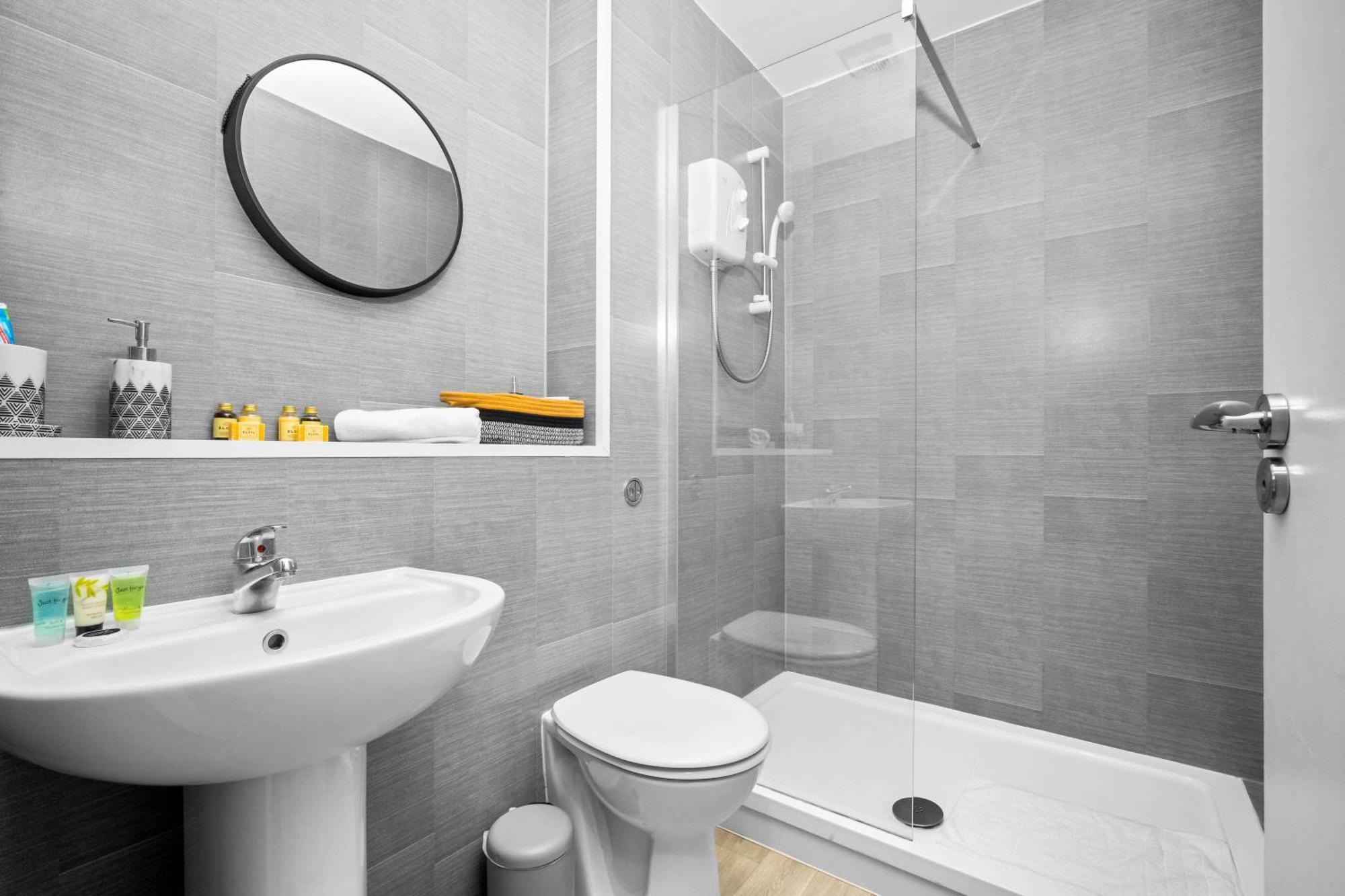 Luxury Apartment - Secure Parking - Gated Development - Near Jq & Birmingham City Centre 6Sh Luaran gambar